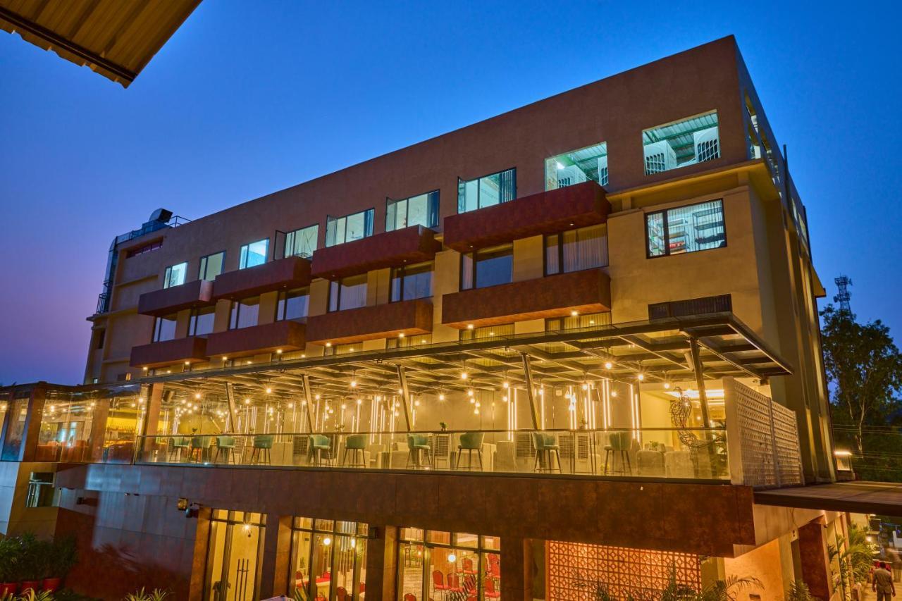 Borail View Regency Hotel Silchar Ngoại thất bức ảnh